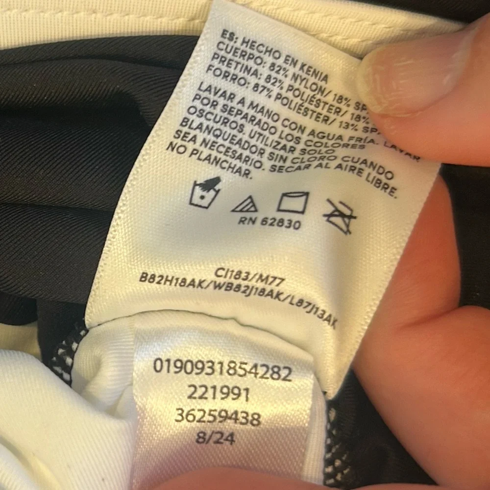 Lands' End Slimming Slender One Piece Swimsuit Sz L 14-16 Black White Modest - Picture 5 of 8